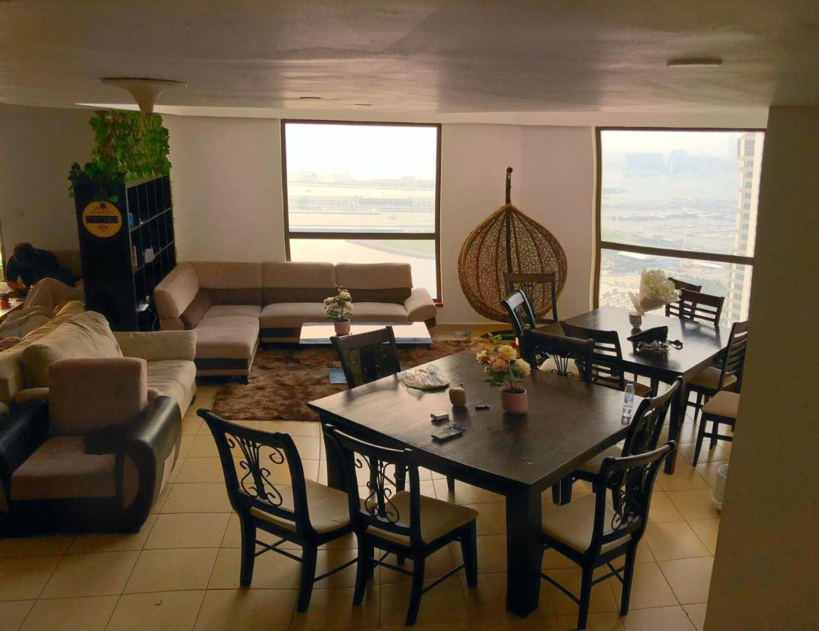Dubai Eye Hostel Ngoại thất bức ảnh