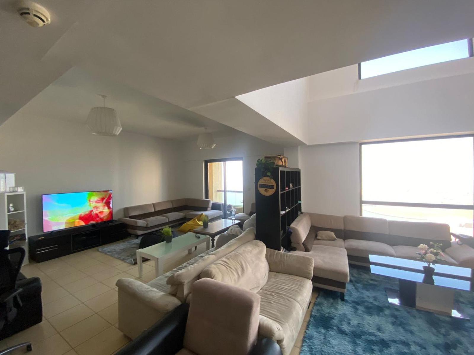 Dubai Eye Hostel Ngoại thất bức ảnh